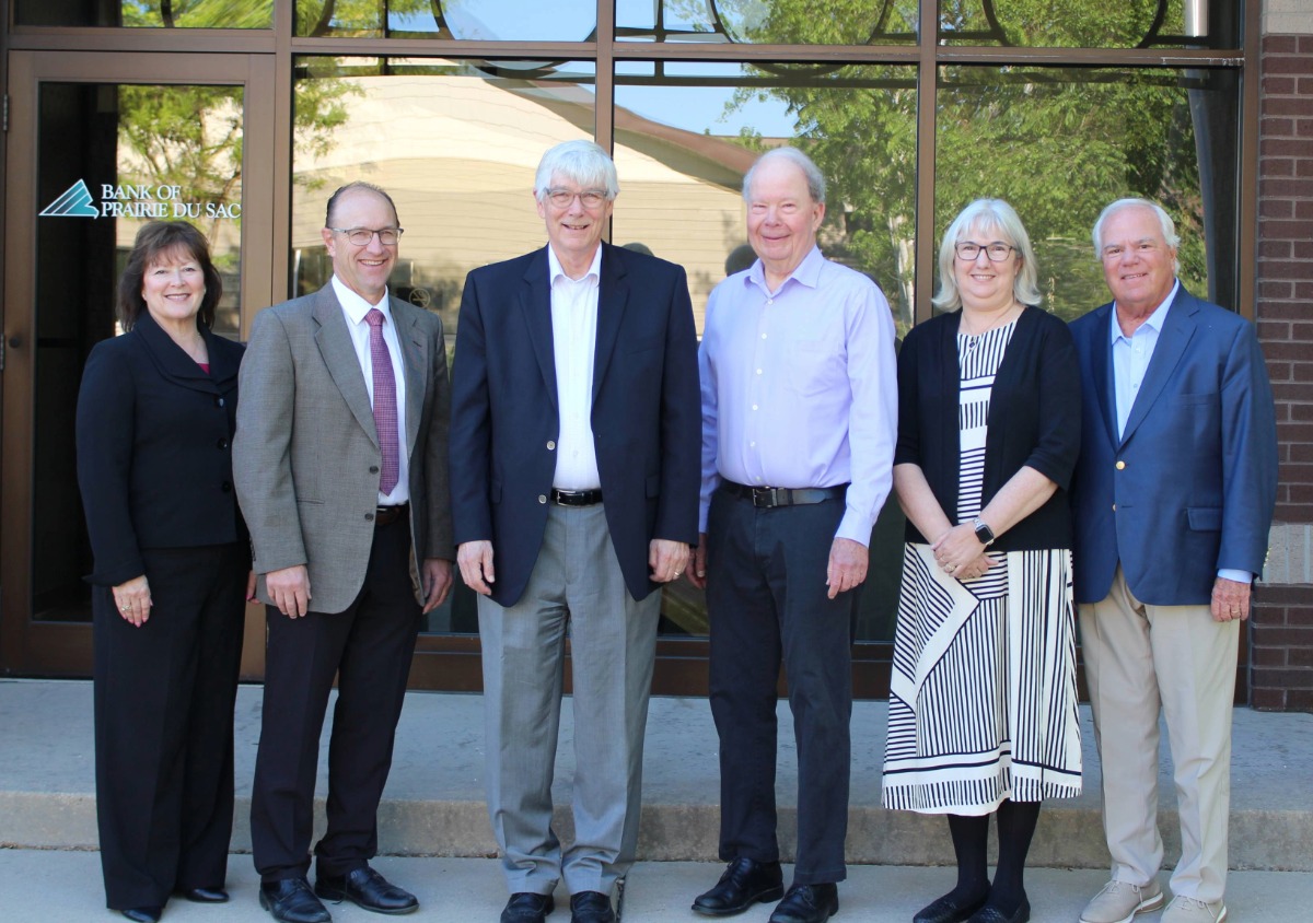 Bank of Prairie du Sac Board of Directors (L to R): Roxi Maier, Mitch Breunig, Steve Ploetz - Chairman, John McFarlane, Julie Coquard, and Craig Culver.